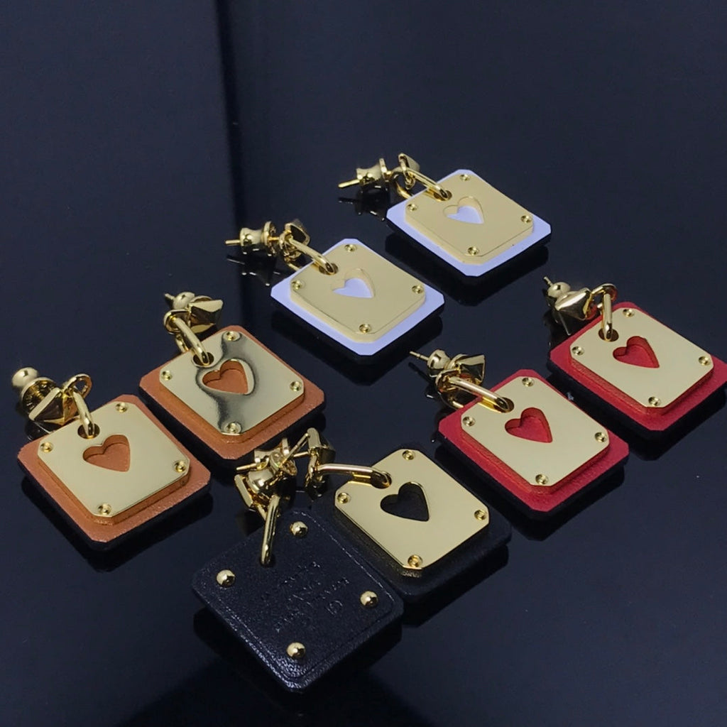 18K As De Coeur Brown H Earrings